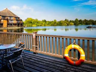 Reading Lake Hotel Hotel